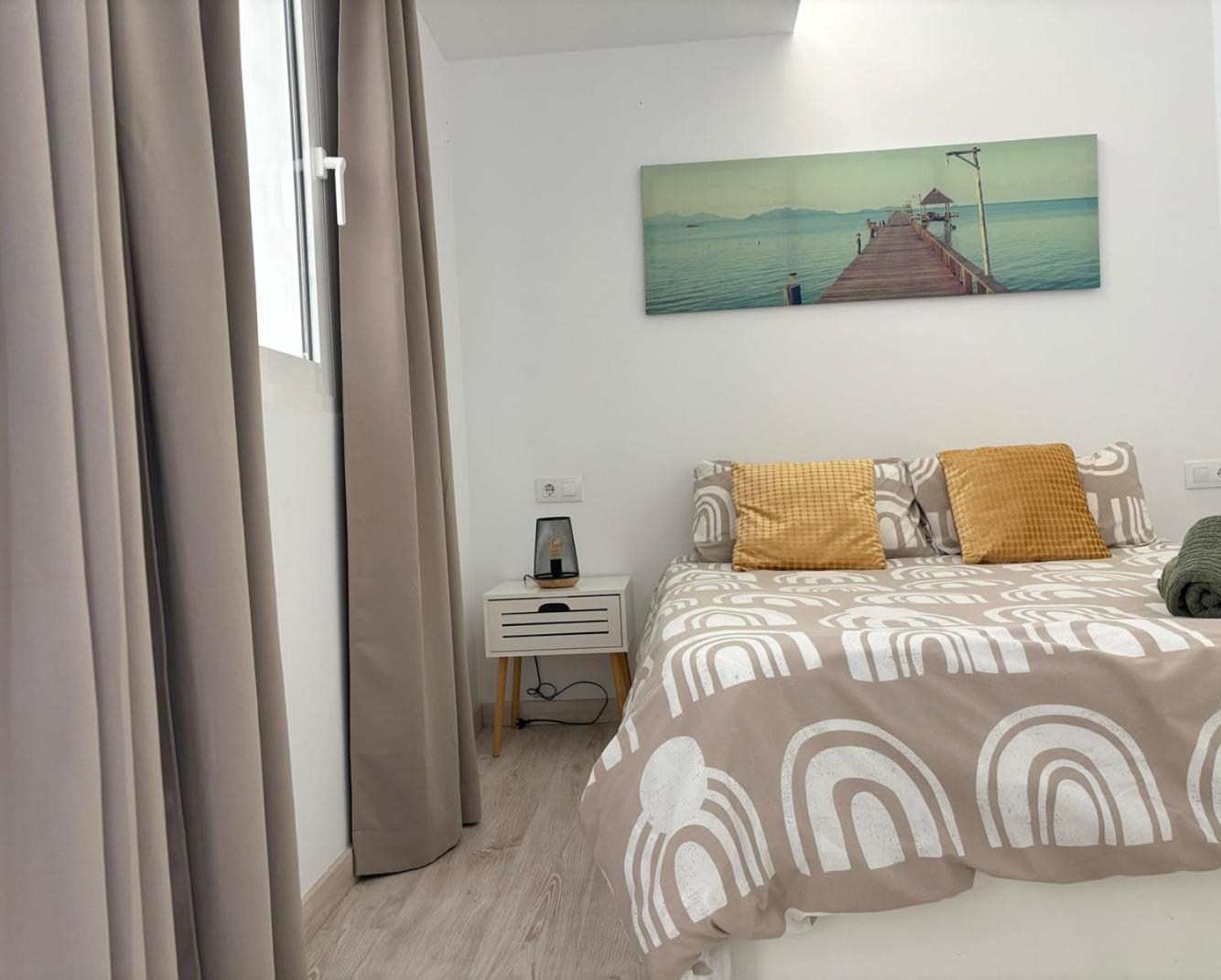 Very Beautiful Penthouse In The Heart Of Alicante Exterior photo
